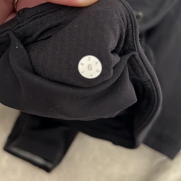 Lululemon leggings - Picture 8 of 8